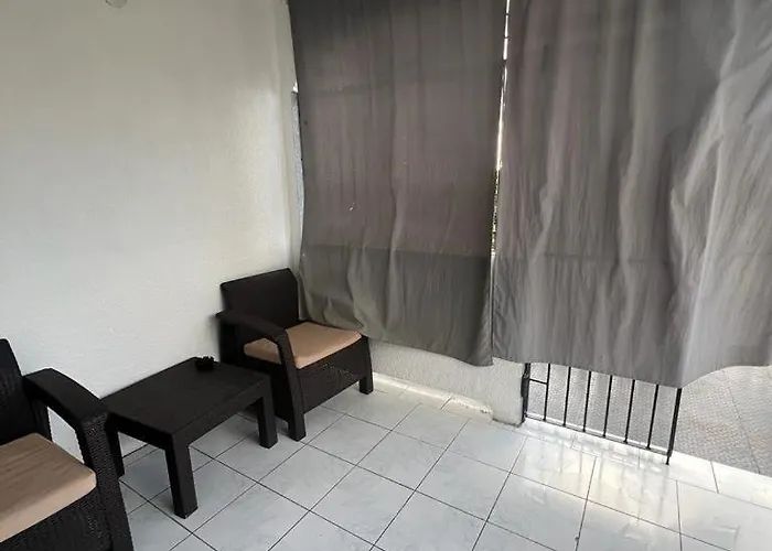 Apartment Paradies 1 *